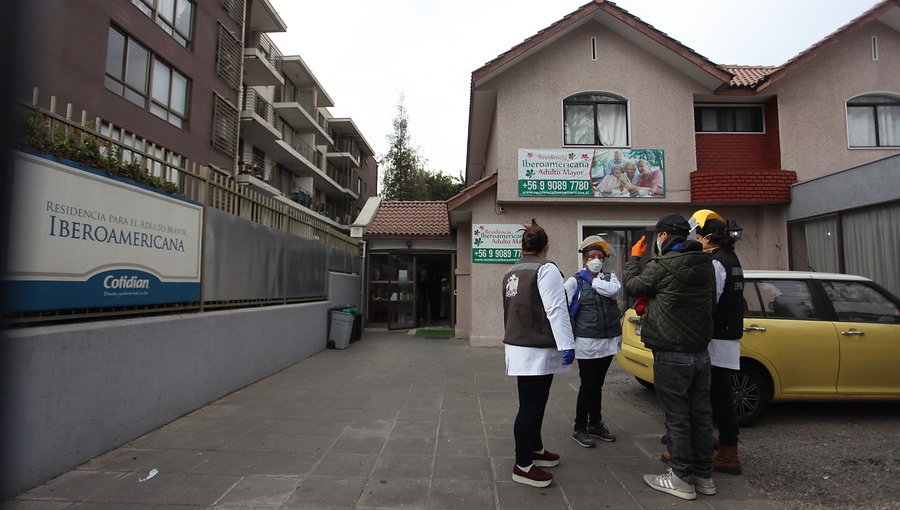 Confirman brote de Covid-19 en hogar de adultos mayores de Ñuñoa