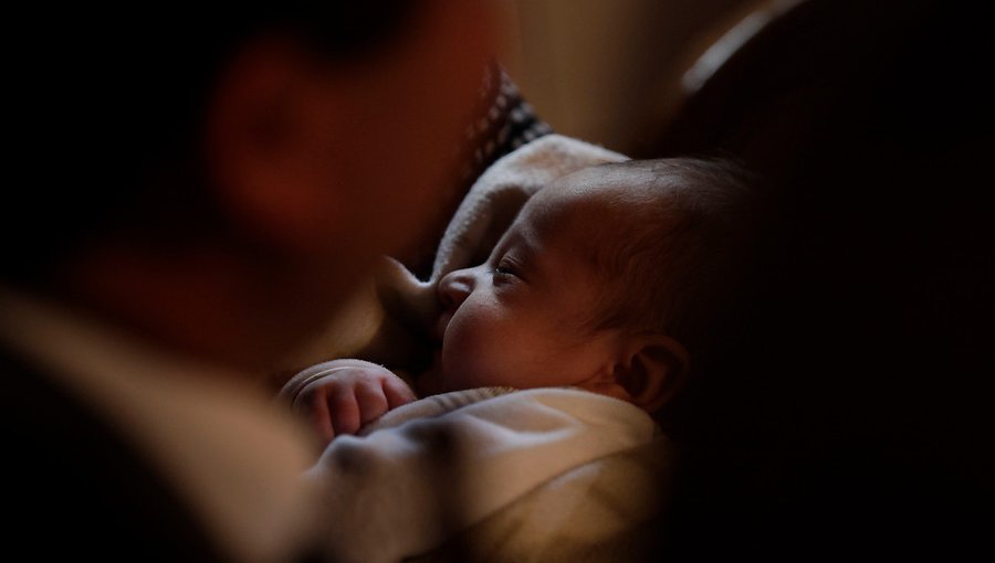 Mujeres de partidos de oposición manifestaron su apoyo al proyecto Postnatal de Emergencia