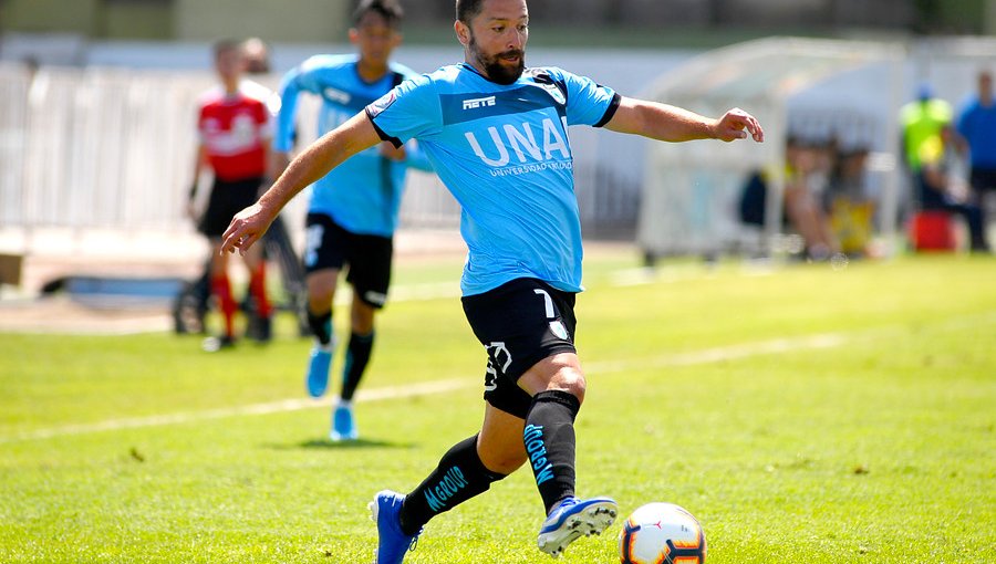 Manuel Iturra recordó entretenidas anécdotas de su carrera tras hacer oficial su retiro