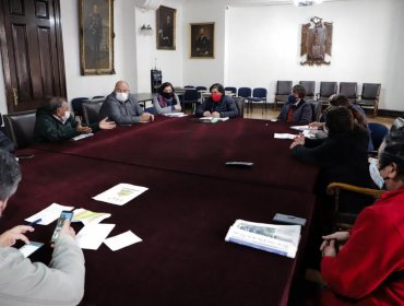 Refuerzan medidas de prevención en la feria de la avenida Argentina de Valparaíso