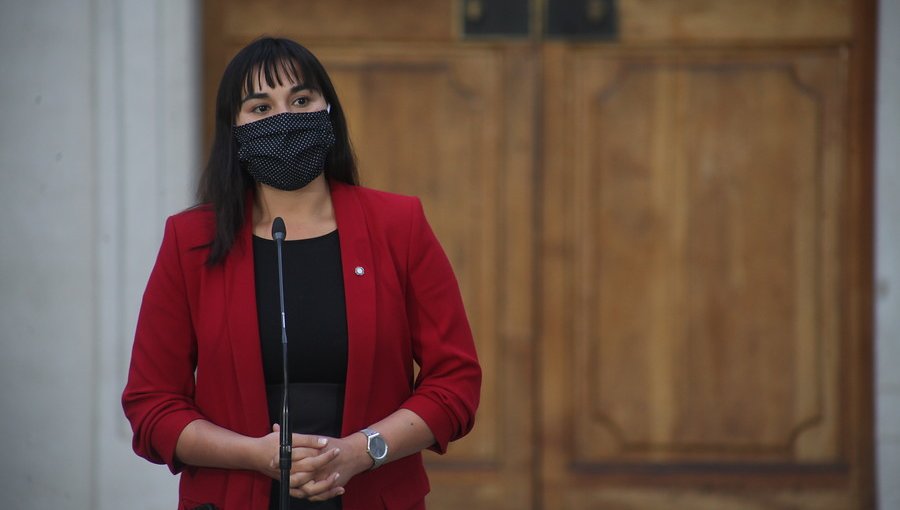 La dura crítica de Izkia Siches al Gobierno: pide que el liderazgo del combate a la pandemia lo asuma Piñera