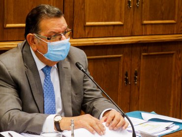 Senador Quinteros viajó desde Santiago a Puerto Montt sin esperar el resultado del examen de Covid-19