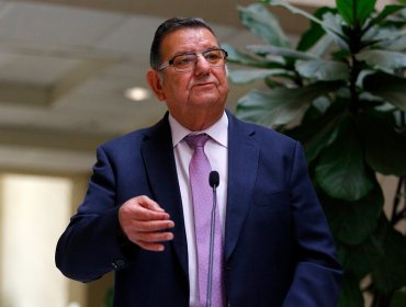 Fiscalía abre investigación por viaje de senador Quinteros a Puerto Montt sin esperar resultados del test de Covid-19