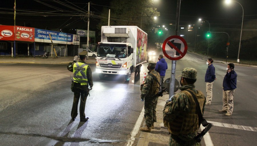 Puerto San Antonio realiza estricto control sanitario a camiones y vehículos