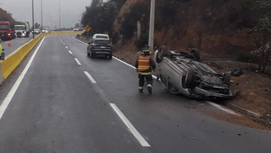 Múltiples accidentes se han registrado por el pavimento resbaladizo en Viña del Mar