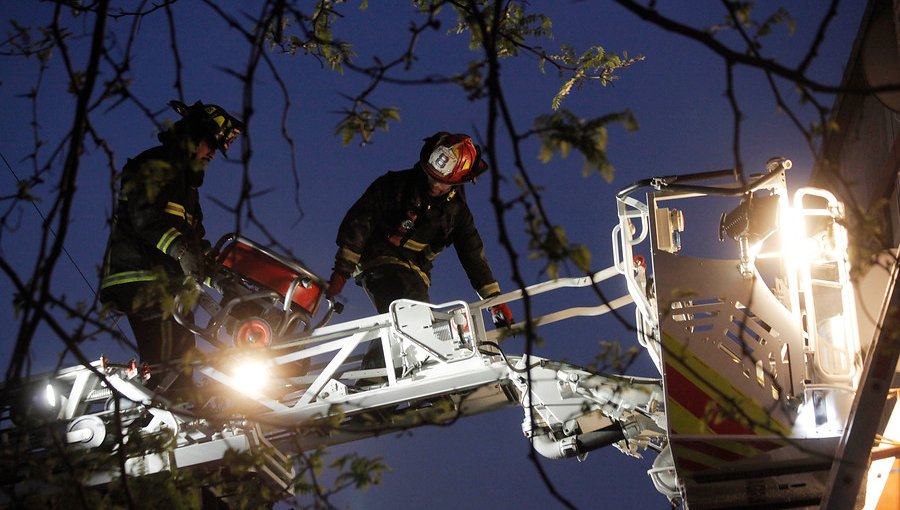 Incendio afectó a estructura ubicada a metros de la gruta Lourdes en Viña del Mar