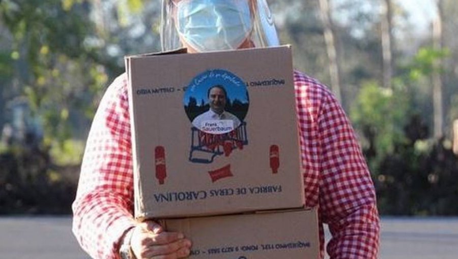 Diputado Frank Sauerbaum entrega cajas de alimentos con su foto y nombre en Ñuble