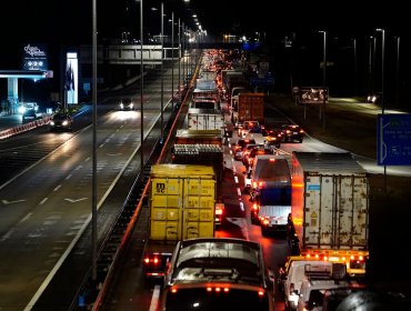 18 mil vehículos han salido de la región Metropolitana previo al feriado de este jueves