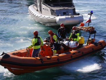 Aparece cuerpo flotando en el sector del faro Punta Ángeles en Valparaíso