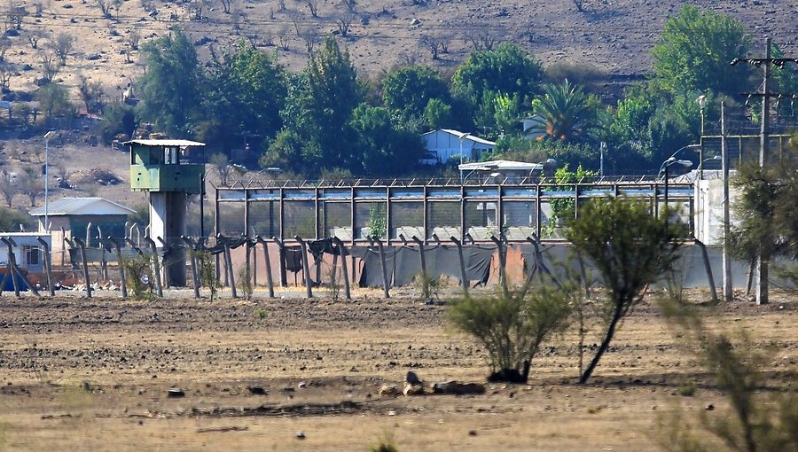 Reportan primeros casos de coronavirus al interior del penal de Punta Peuco