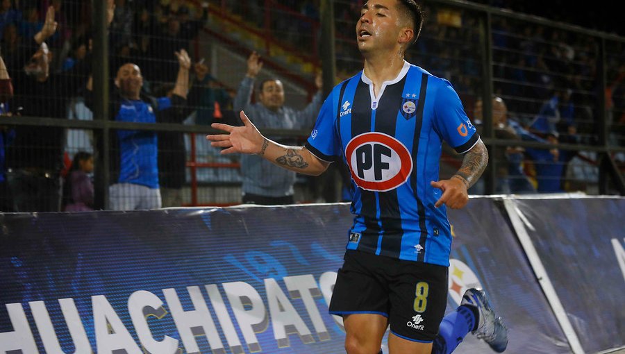 César Valenzuela y protocolos en Huachipato: "Nos hacen el PCR permanentemente"