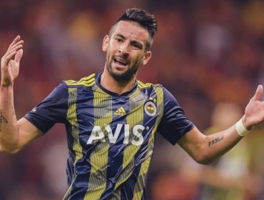 Mauricio Isla fue separado del plantel del Fenerbahce y no seguiría en el club