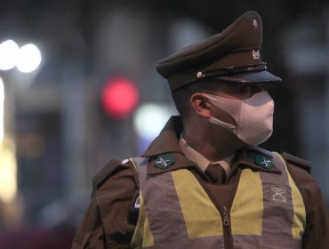 Carabineros retuvo a 931 personas en todo el país por no acatar toque de queda