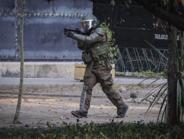 Revocan sobreseimiento a siete Carabineros imputados por delitos de tortura en Ñuñoa