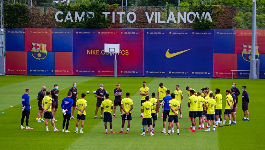 Barcelona entrenó por primera vez con plantel completo de cara al regreso del torneo