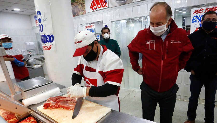 Ministro de Agricultura: Precio de las carnes rojas y blancas son un 10% más baratos en carnicerías de barrio que en supermercados
