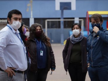 Municipio de Valparaíso inicia acopio de cajas de mercadería para despacho a domicilio