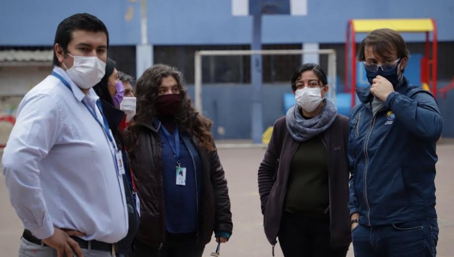 Municipio de Valparaíso inicia acopio de cajas de mercadería para despacho a domicilio