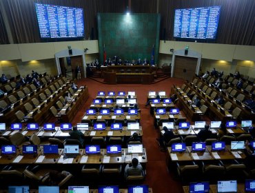 Conozca el listado completo de los 13 senadores y 37 diputados que no podrán optar a la reelección