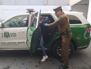 Carabineros detecta dos locales de juegos de azar abiertos y con clientes en Valparaíso