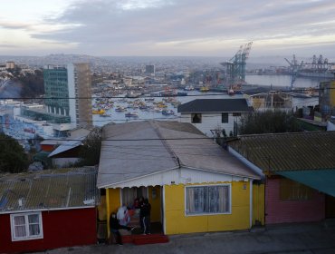 Alcaldes de Calama y San Antonio valoran cuarentena en sus comunas