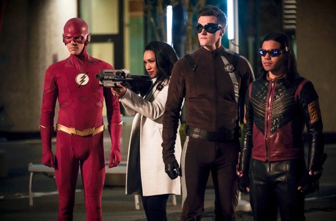Actor de «The Flash» fue despedido por una serie de mensajes racistas y misóginos