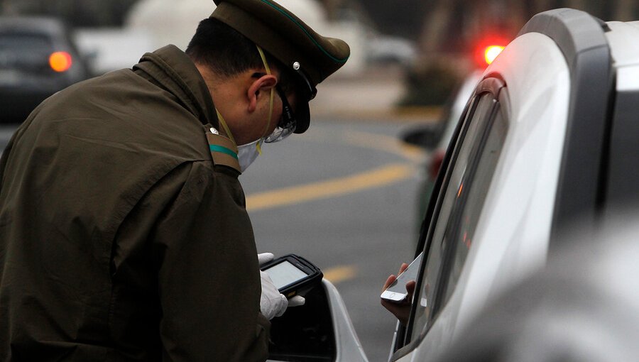 219 personas fueron retenidas por toque de queda y 947 detenidos por cuarentena en Chile