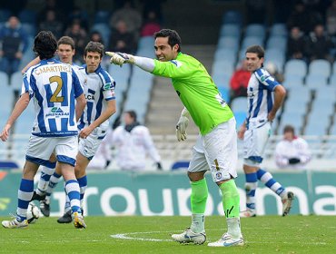 Medio español recordó gol de Claudio Bravo por la Real Sociedad: "Un momento único"