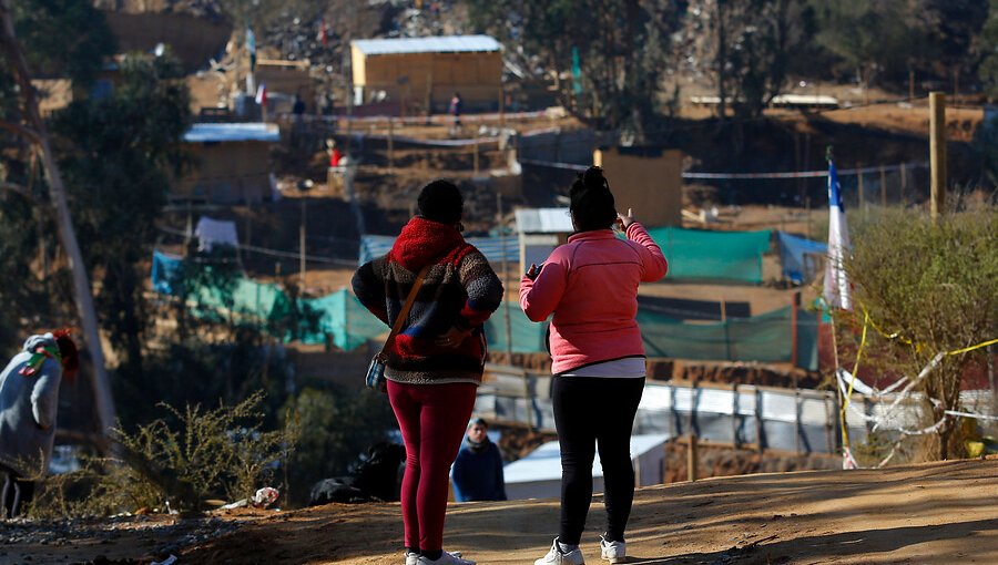 El crudo relato de mujer que fue desalojada de terreno tomado ilegalmente en el cerro Playa Ancha