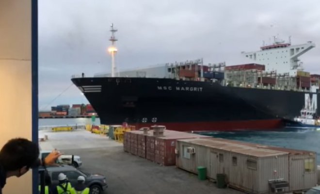 Buque debió hacer una compleja maniobra para no impactar contra el muelle del puerto de San Antonio