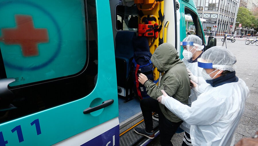 Sorprenden a mujer con Covid-19 en estación Lo Valledor: salió a buscar trabajo