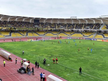 Barajan posibilidad de reanudar el fútbol chileno en una "zona burbuja"