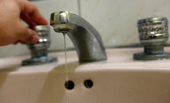 Corte de suministro de agua afecta a 80 mil clientes de San Miguel y San Joaquín