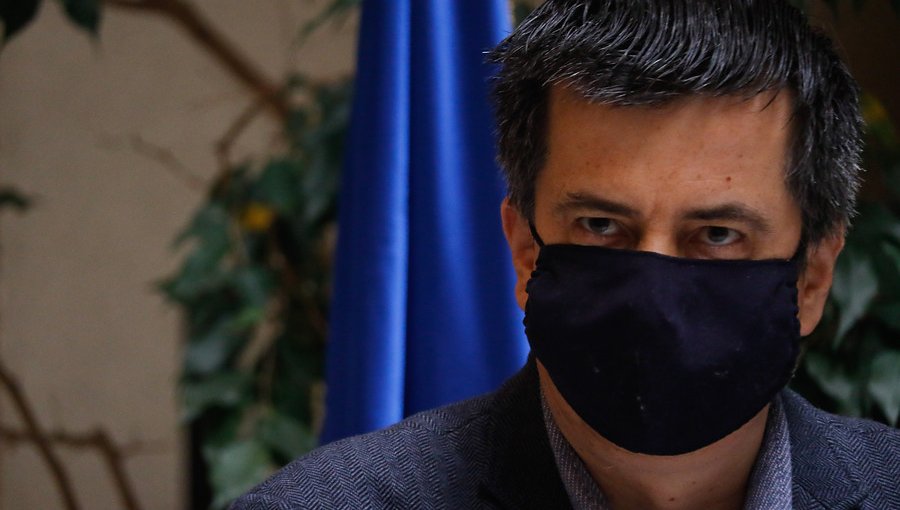 Andrés Celis lleva a Contraloría caso de arriendo de residencia sanitaria presuntamente vinculada a funcionario del Minsal