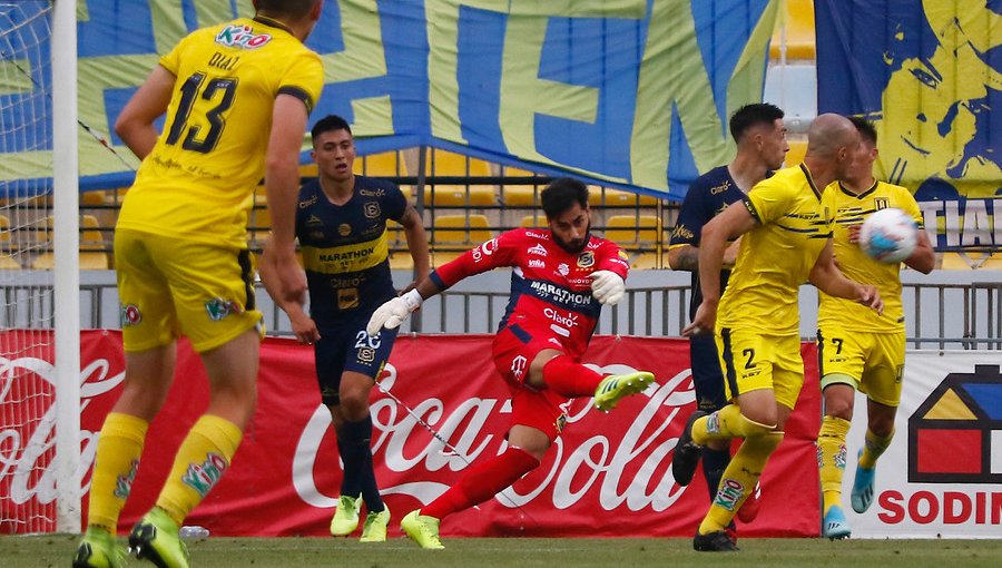 Everton y U. de Concepción retornaron a los entrenamientos durante este lunes