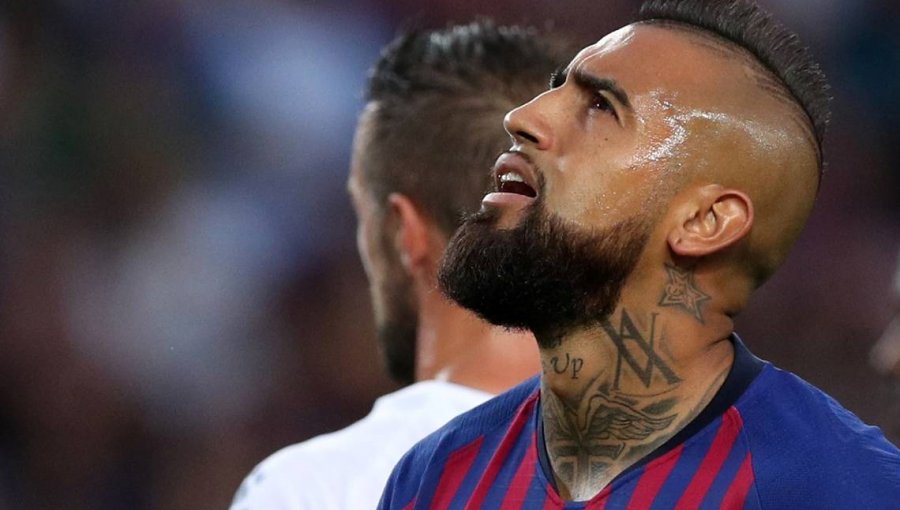 Arturo Vidal vería el partido entre FC Barcelona y Leganés desde la banca