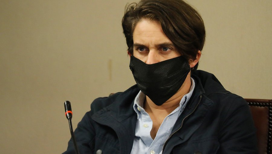 Diputado Gonzalo Winter confirmó que también recibió una caja de alimentos