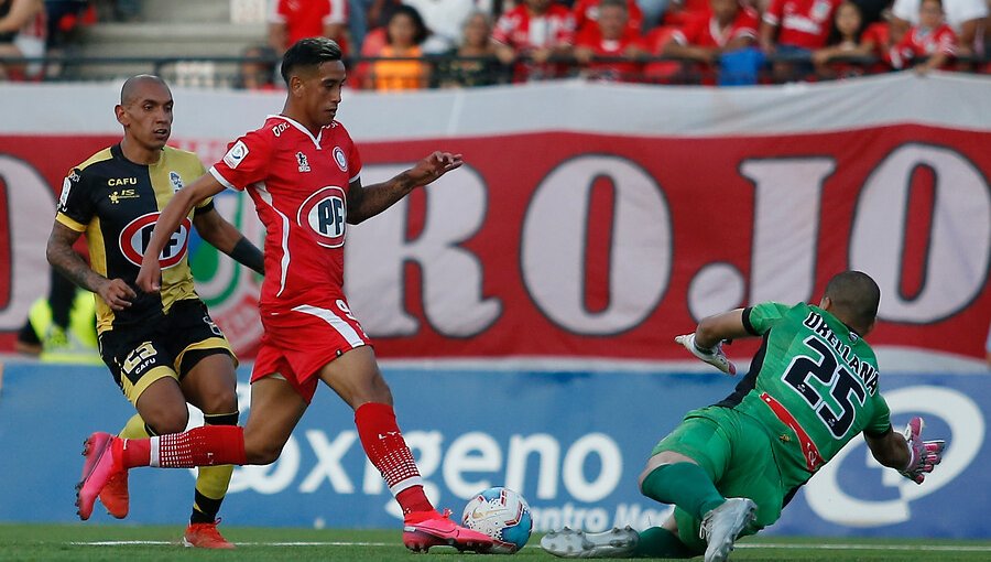 En Perú ubican a Andrés Vilches como posible refuerzo del equipo de Mario Salas