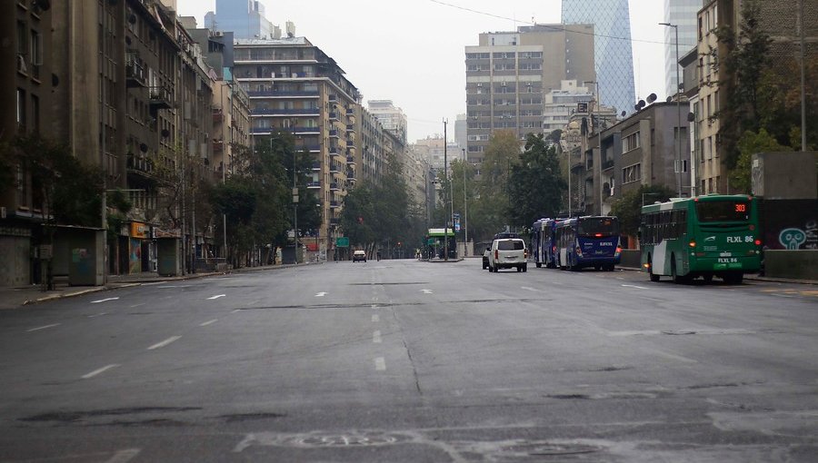 Ministro de Salud descarta aplicar la hibernación planteada para el Gran Santiago