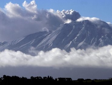 Decretan Alerta Amarilla en Complejo Volcánico Laguna del Maule