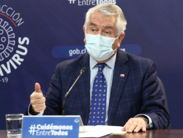 Ministro de Salud tras acuerdo de colaboración mutua con Argentina: "Se va a materializar con el curso de los días"