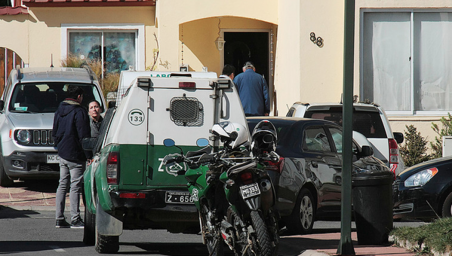 Delincuentes secuestran a hombre en Villa Alemana, lo trasladan a su casa en Concón y llaman a familiares cobrando por su liberación