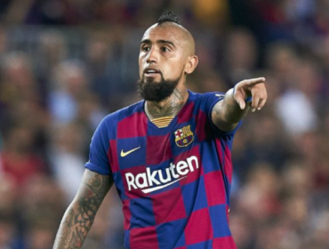 Barcelona de Arturo Vidal recibe al Athletic Club con la obligación de ganar