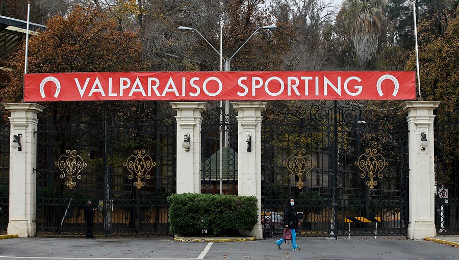 Fiscalía de Viña del Mar inicia investigación de oficio por permisos laborales del Sporting Club