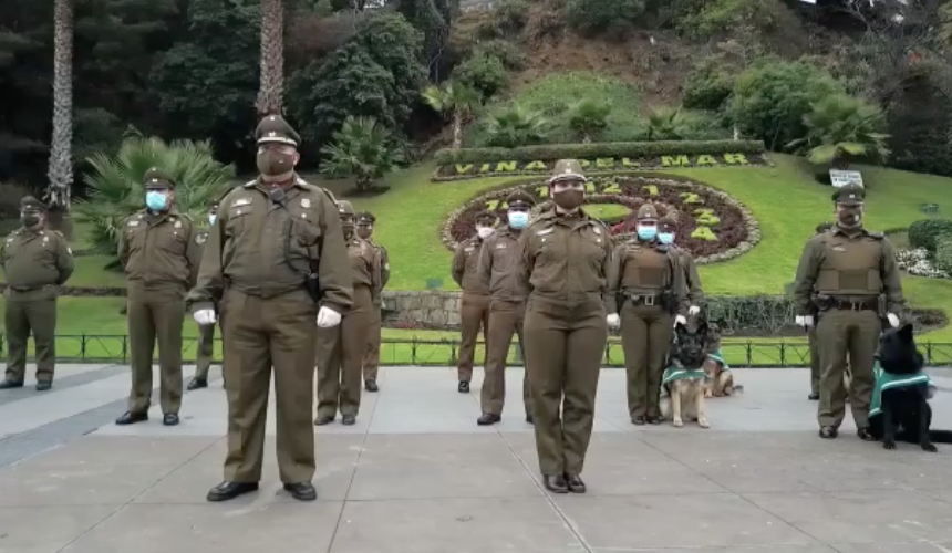 Carabineros celebra el buen comportamiento de los viñamarinos durante la cuarentena con video en el Reloj de Flores