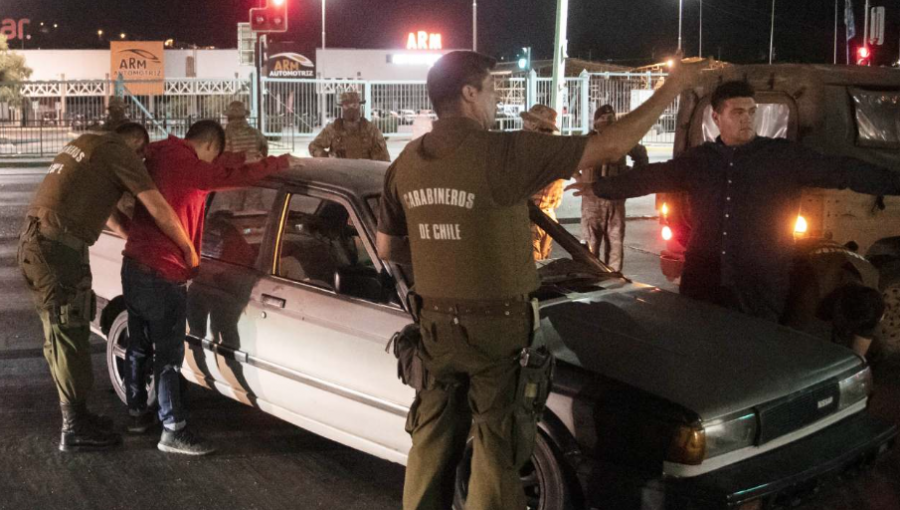 Caen los "Leyendas de Quilicura": Detienen a miembros de banda delictual que robaron auto en Lampa