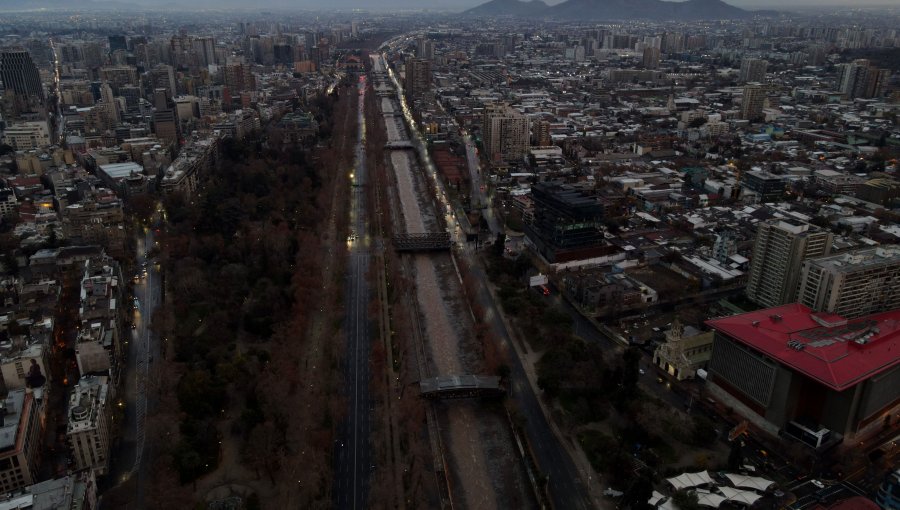 Decretan alerta ambiental en Región Metropolitana y se esperan precipitaciones