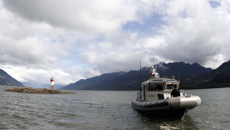 Superintendencia del Medio Ambiente advierte riesgo por fuga masiva de salmones en el seno de Reloncaví