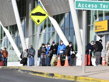 Calama: Senadores y dirigentes del cobre piden cuarentena y cierre de aeropuerto