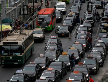 Taxistas y colectiveros de la región de Valparaíso solicitan ayuda ante crisis del coronavirus